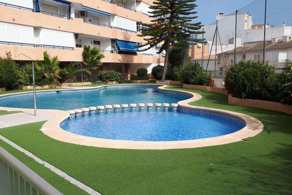 Apartament Flamingo Z Basenem Torrevieja Exterior foto